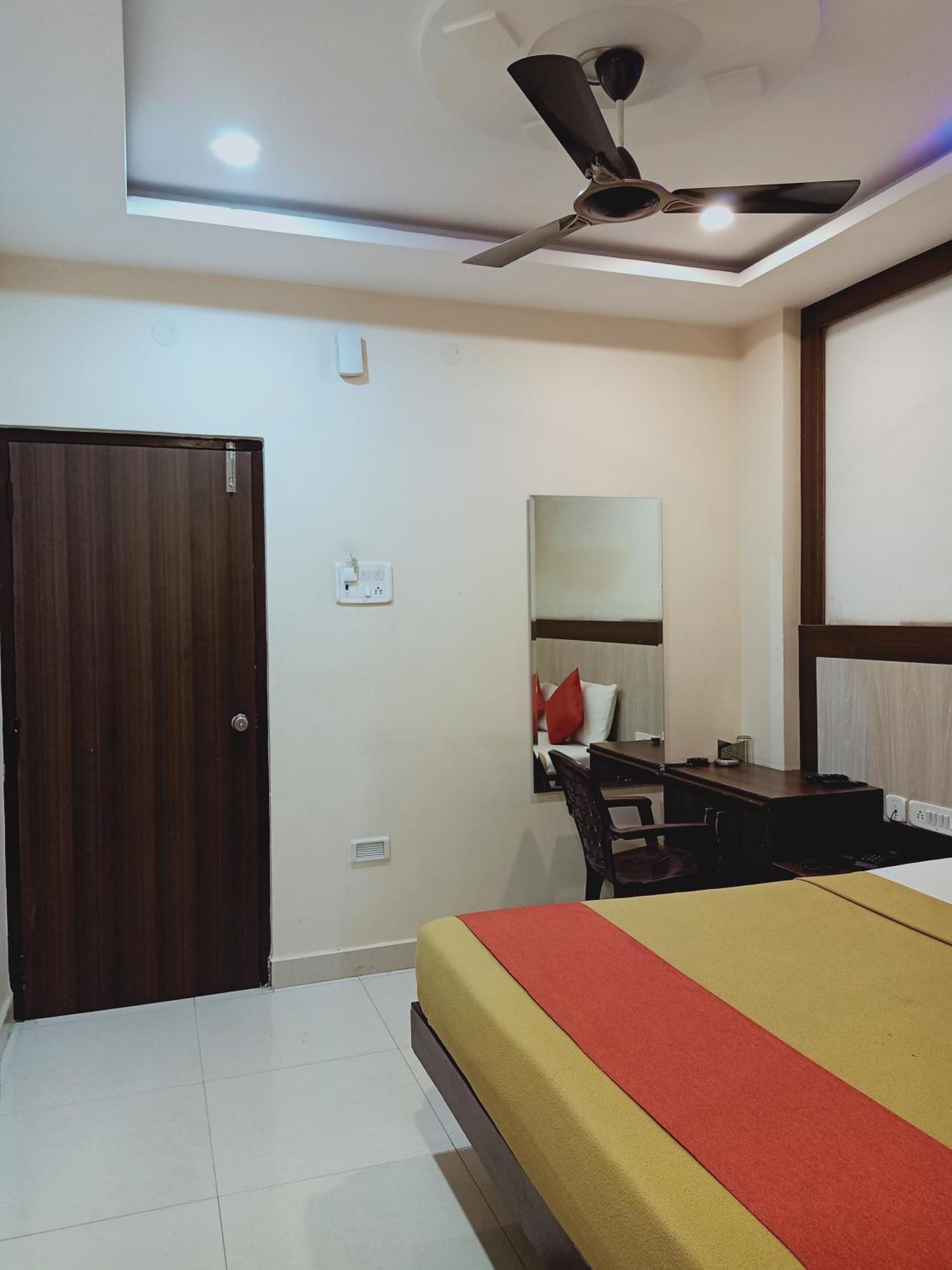 Hotel Neem Tree Hyderabad Airport Shamshabad Zewnętrze zdjęcie